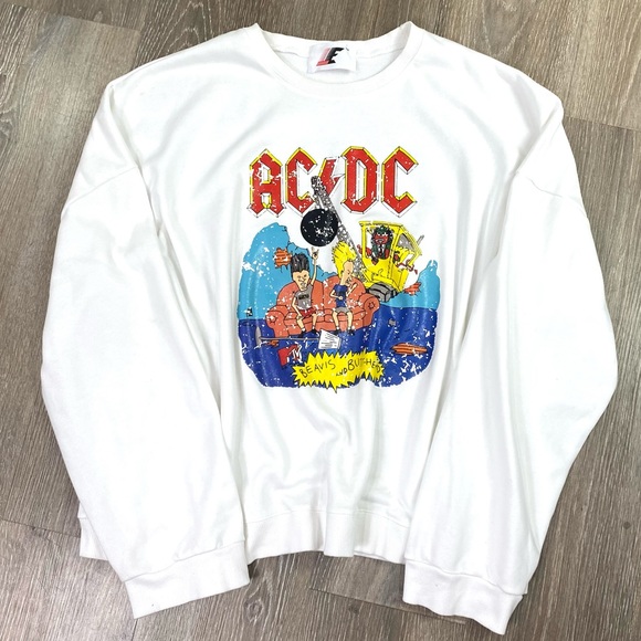 Tops - Must have pull over size L